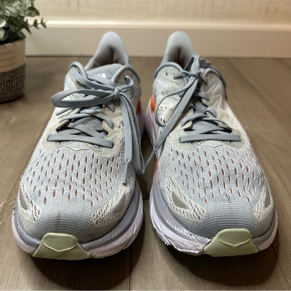 Hoka One One Women's Clifton 8 running shoe in the Blue Fog / Plein Air colorway - Picture 8 of 16